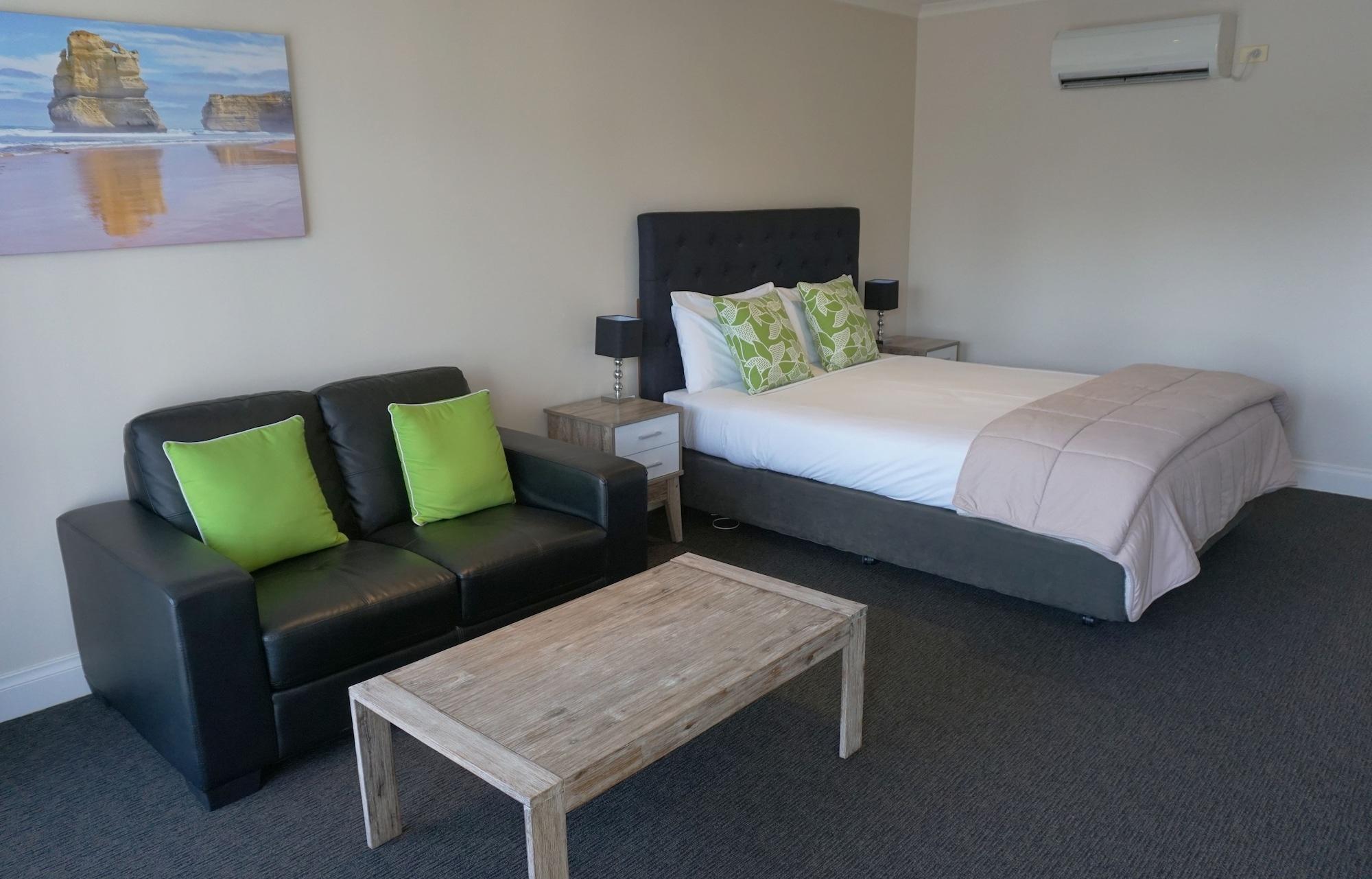 Ashmont Motel And Apartments Порт Феъри Екстериор снимка