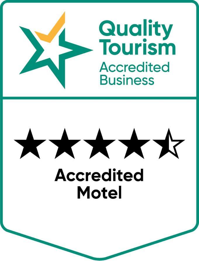 Ashmont Motel And Apartments Порт Феъри Екстериор снимка