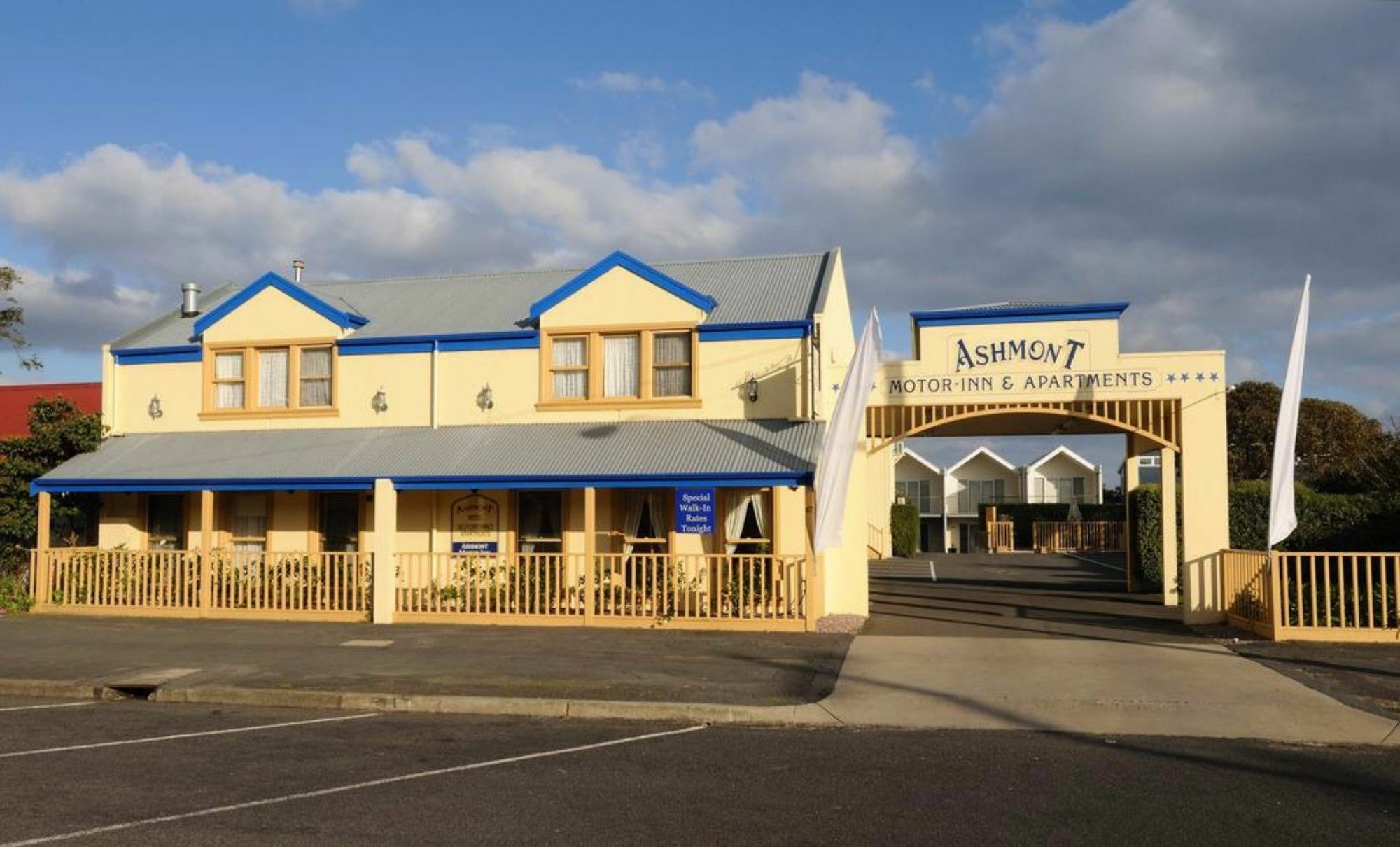 Ashmont Motel And Apartments Порт Феъри Екстериор снимка