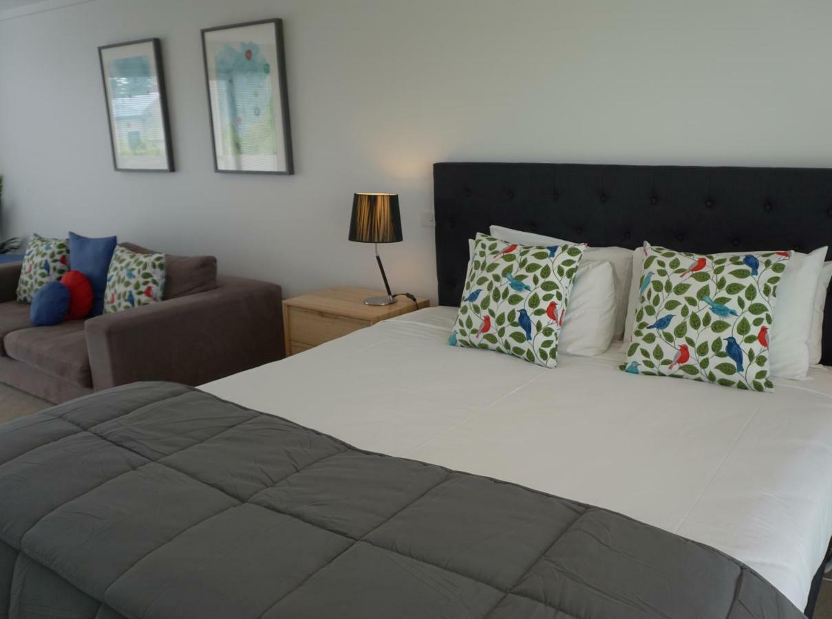 Ashmont Motel And Apartments Порт Феъри Екстериор снимка